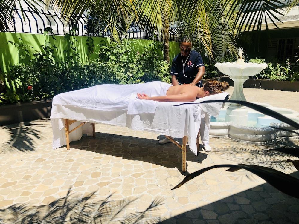 Deja Resort All Inclusive Montego Bay Kültér fotó